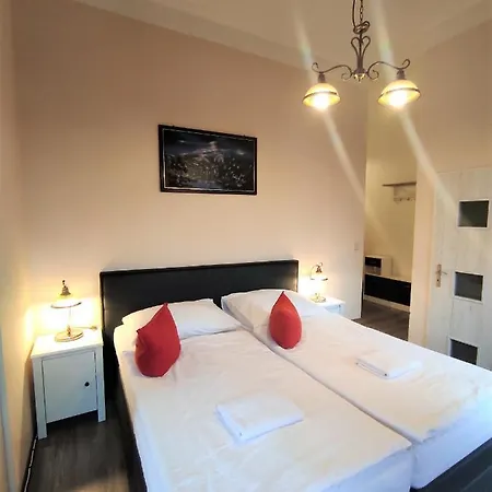 Hotel Sherwood Vojkovice Nad Ohri *