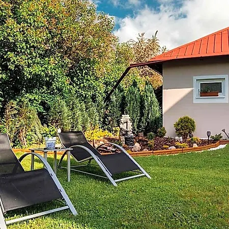 Sherwood Vojkovice Nad Ohri * Wickwitz