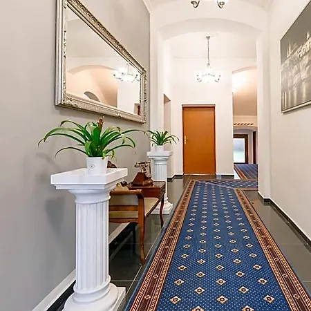 Sherwood Vojkovice Nad Ohri Hotell Wickwitz