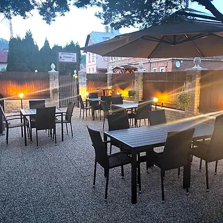 Hotell Sherwood Vojkovice Nad Ohri *