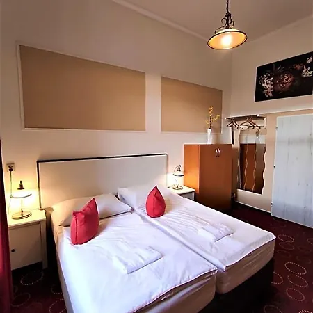 Hotel Sherwood Vojkovice Nad Ohri Wickwitz
