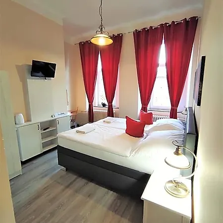 Sherwood Vojkovice Nad Ohri Hotel