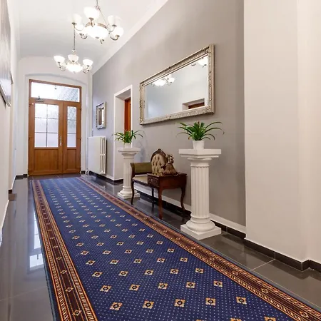 Hotell Sherwood Vojkovice Nad Ohri