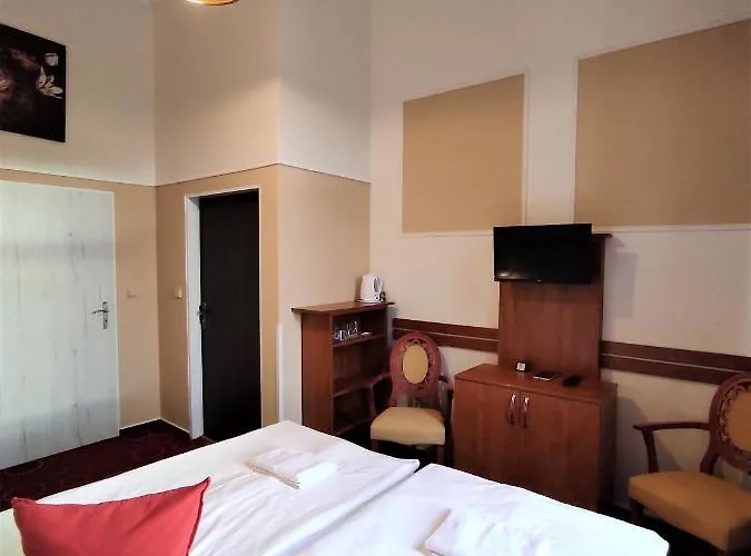Sherwood Vojkovice Nad Ohri Hotel Wickwitz