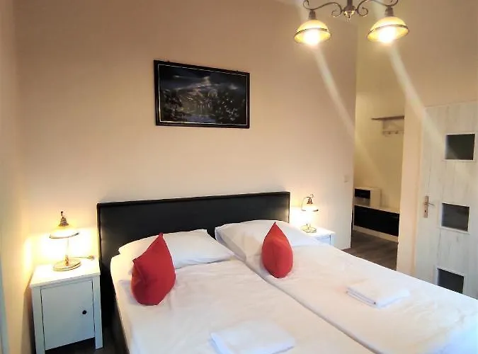 Hotel Sherwood Vojkovice Nad Ohri *
