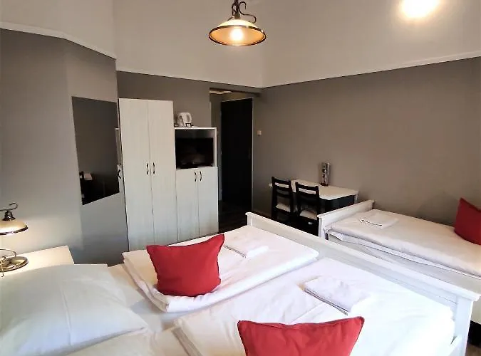 Sherwood Vojkovice Nad Ohri Hotel Wickwitz