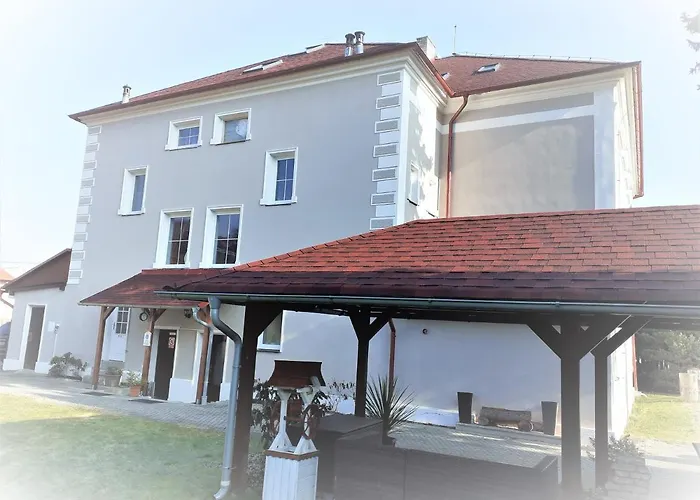 Sherwood Vojkovice Nad Ohri * Wickwitz